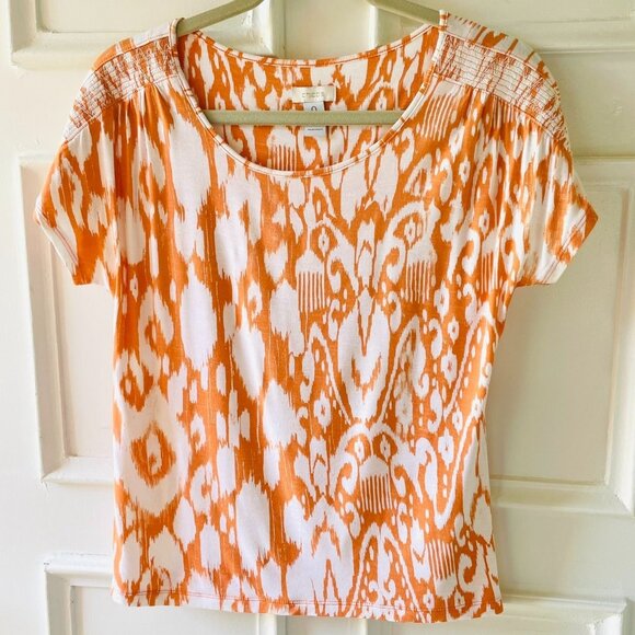 Chicos Orange Ikat Abstract Print Knit Top Size XS w/ Details on Short Sleeves - Picture 2 of 8